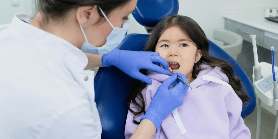 best-dentists-for-kids-in-Singapore-900x643aaa